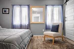 10 Chelsea Place 1 Bedroom Condo by RedAwning