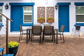 10 Chelsea Place 1 Bedroom Condo by RedAwning