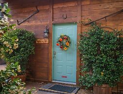 Canyon Wren Creek Access- Morning Glory 1 Bedroom Cabin by RedAwning