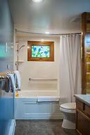 Canyon Wren Creek Access-wild Rose 1 Bedroom Cabin by RedAwning