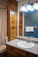 Canyon Wren by RedAwning