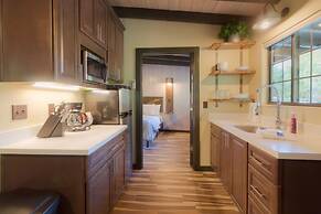Destination Oak Creek 4 1 Bedroom Apts by RedAwning