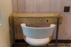 Destination Oak Creek 4 1 Bedroom Apts by RedAwning