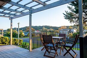 Moa Cottage in Oneroa Village