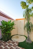 El Barrio Boutique Hotel & Bar