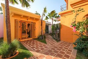 El Barrio Boutique Hotel & Bar