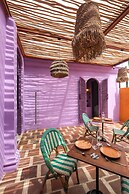 El Barrio Boutique Hotel & Bar