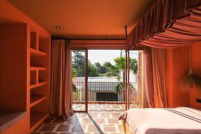 El Barrio Boutique Hotel & Bar