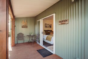 Paradise Valley Lodge