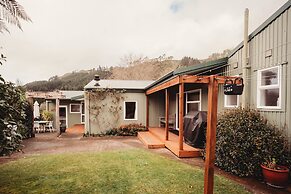 Paradise Valley Lodge