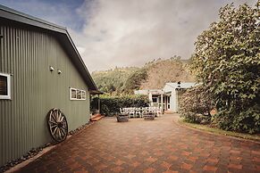 Paradise Valley Lodge