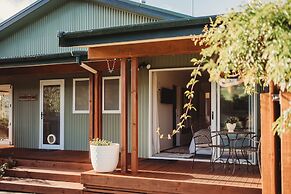 Paradise Valley Lodge