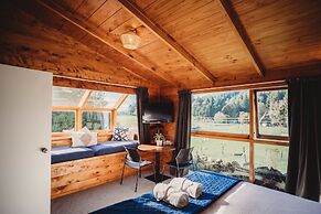 Paradise Valley Lodge