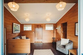 Paradise Valley Lodge