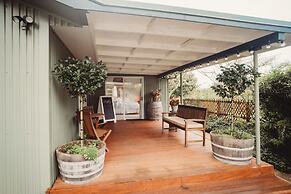 Paradise Valley Lodge