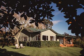 Paradise Valley Lodge