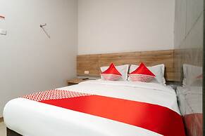 OYO 3159 Festive Inn