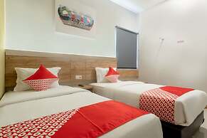 OYO 3159 Festive Inn