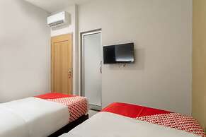 OYO 3159 Festive Inn