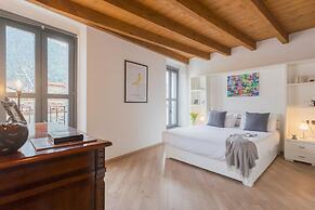 Luini 7 in Como With 2 Bedrooms and 1 Bathrooms