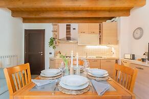 Luini 7 in Como With 2 Bedrooms and 1 Bathrooms