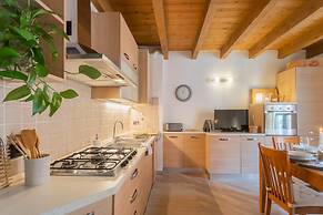 Luini 7 in Como With 2 Bedrooms and 1 Bathrooms