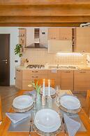 Luini 7 in Como With 2 Bedrooms and 1 Bathrooms