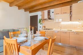 Luini 7 in Como With 2 Bedrooms and 1 Bathrooms