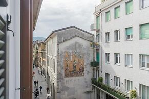 Luini 7 in Como With 2 Bedrooms and 1 Bathrooms