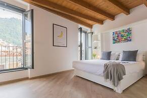 Luini 7 in Como With 2 Bedrooms and 1 Bathrooms