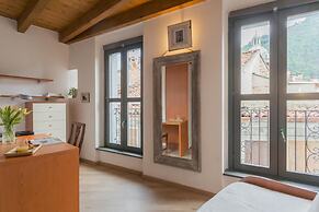 Luini 7 in Como With 2 Bedrooms and 1 Bathrooms