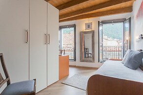 Luini 7 in Como With 2 Bedrooms and 1 Bathrooms