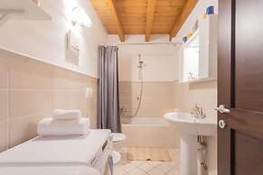 Luini 7 in Como With 2 Bedrooms and 1 Bathrooms