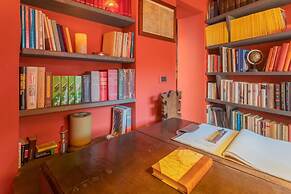 La Corte Degli Artisti