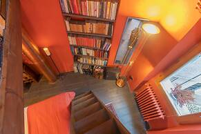 La Corte Degli Artisti