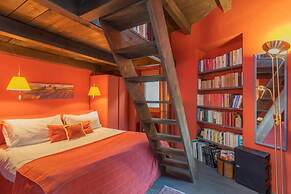 La Corte Degli Artisti