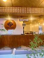 On Board Panglao Beach Hostel and Resort