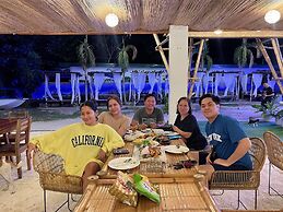 On Board Panglao Beach Hostel and Resort