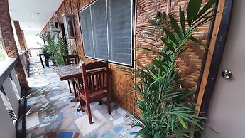 On Board Panglao Beach Hostel and Resort