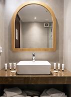 Alexandra Beach Hotel