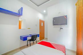 Super OYO 90457 Anara Residence & Guest House
