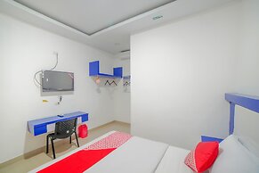 Super OYO 90457 Anara Residence & Guest House