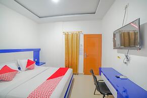 Super OYO 90457 Anara Residence & Guest House