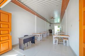 Super OYO 90457 Anara Residence & Guest House