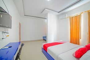 Super OYO 90457 Anara Residence & Guest House