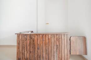 Super OYO 90457 Anara Residence & Guest House