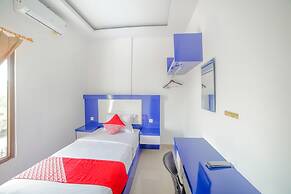 Super OYO 90457 Anara Residence & Guest House