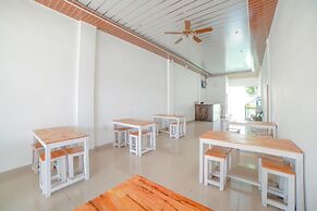 Super OYO 90457 Anara Residence & Guest House