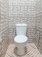 Super OYO 90457 Anara Residence & Guest House