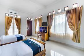 Super OYO Collection O 3468 Ndalem Gusti Ayu